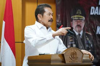 Sorot Limbah B3, Jaksa Agung Minta Jajaran Berikan Efek Jera Bagi Perusak Lingkungan