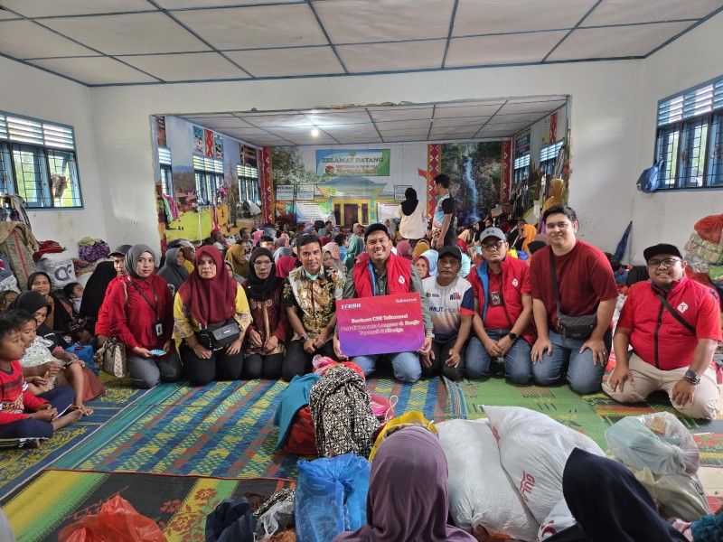 Telkomsel Salurkan Bantuan Sosial dan Percepatan Pemulihan Jaringan di Aceh, Sumut, dan Sumbar
