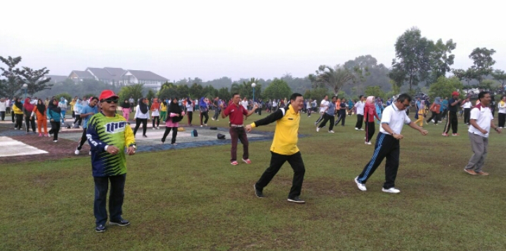 Ikuti Senam Sehat, Bupati: Pegawai Harus Sehat