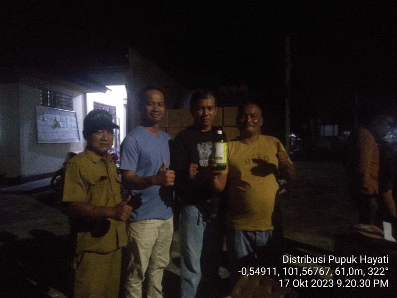 Terima Bantuan Pupuk Cair, Warga Pulau Aro Sampaikan Apresiasi Kepada Bupati