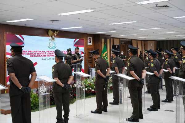 Sejumlah Perkara Menunggu Gebrakan Kajati Riau, Jaksa Agung Yakin Kasus Besar di Daerah dapat Diungkap