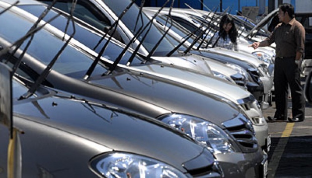 Polisi Gulung Sindikat Penggelapan Puluhan Mobil di Riau