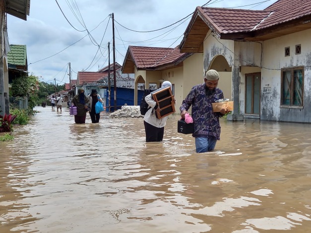 Atasi Banjir Pekanbaru, PUPR Sebut Oktober Kerahkan Eskavator Amphibi