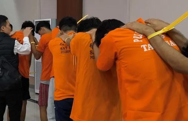 Polda Riau Kembali Tangkap Debt Collector yang Bikin Rusuh depan Mapolsek Bukit Raya