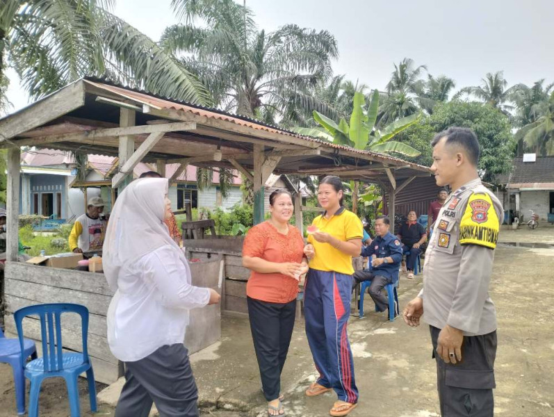 Pasca Pilkada, Personel Polsek Tempuling Lakukan Cooling System Bersama Masyarakat Harapan Jaya