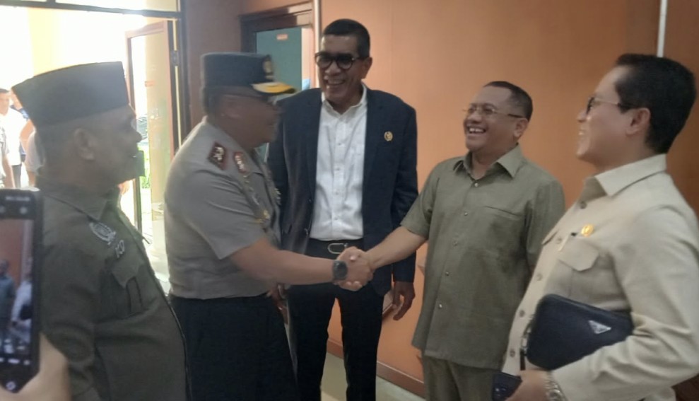 Bahas Peningkatan Pendapatan Daerah hingga Isu Strategis, Kapolda Riau Baru Silaturahmi ke DPRD Riau