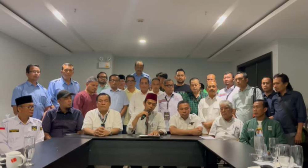 Ada Hitam Diatas Putih, UAS Tegak di Barisan Depan Menangkan Cagubri No 1