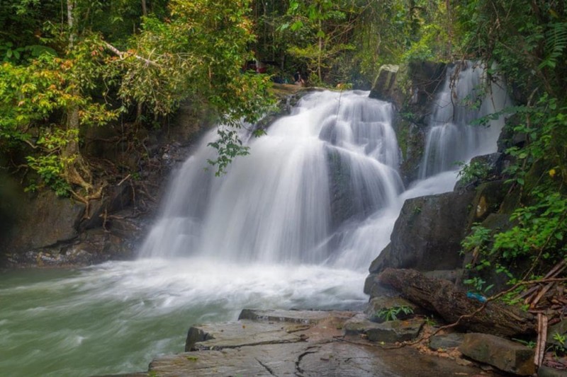 Ini  3 Air Terjun di Riau yang Tersembunyi di Hutan Belantara yang Mampu Membius Wisatawan