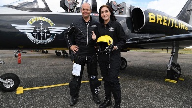 Maia Estianty Jajal Olahraga Ekstrem Aerobatik