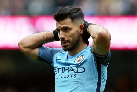 Chelsea Incar Sergio Aguero