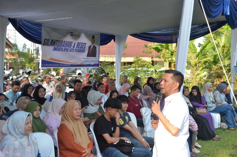 Warga Antusias Hadiri Reses Tengku Azwendi, Warga Sukamulya Sail Usulkan Drainase Hingga Semenisasi Jalan