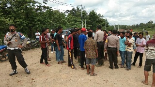 Berebut Lapak, Dua Kelompok Buruh Terlibat Bentrok 