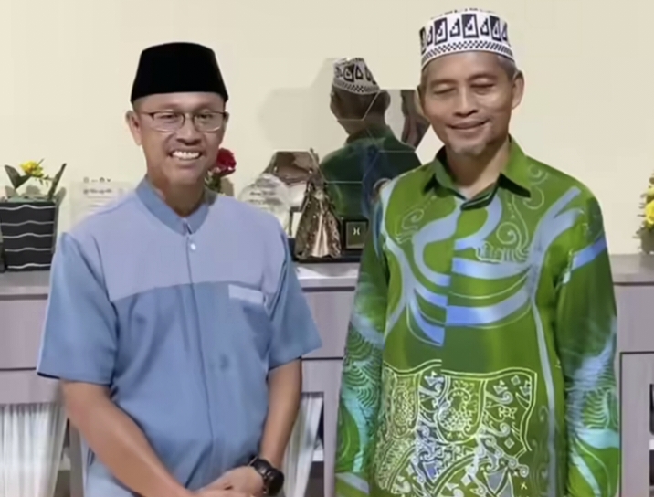Sempat Promosikan Dr Ikhsan Maju Calon Walikota Pekanbaru, Kini Ayat Cahyadi Berbalik Arah