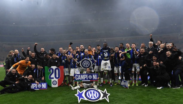 Lewat Kemenangan Dramatis Saat Jamu AC Milan, Inter Milan Mengunci Gelar Serie A 2023/2024
