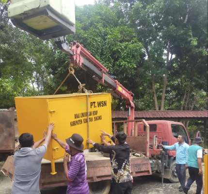 PT WSN Serahkan Bantuan TPS, Masyarakat Diminta tak Buang Sampah Sembarang