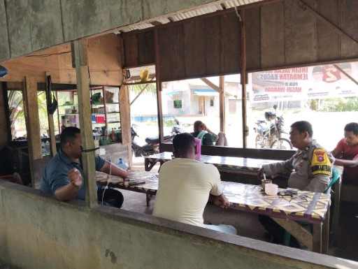 Bhabinkamtibmas Polsek Tambusai Laksanakan Giat DDS dan Cooling System di Dusun Tandihat