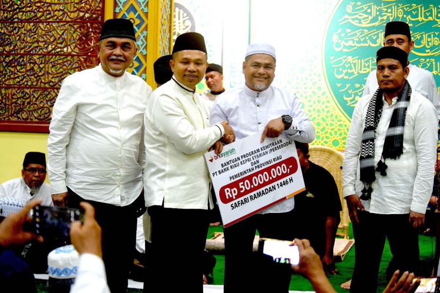 Seputar Safari Ramadan BRK Syariah Bersama Pemprov Riau di Pandau Permai Siak Hulu