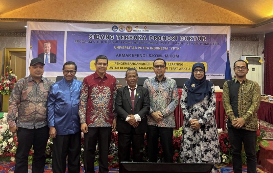 Dosen Teknik UIR Akmar Efendy Raih Doktor Berkat Riset Machine Learning di UPI Padang