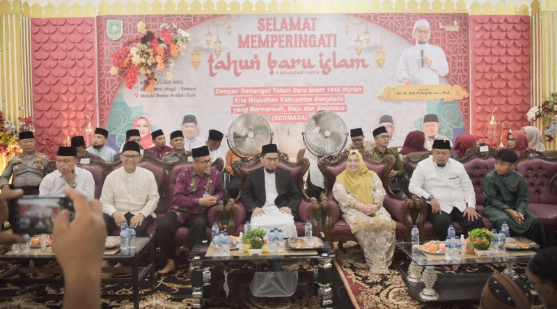 Dibuka Bupati Kasmarni, Ribuan Masyarakat Duri Hadiri Tabligh Akbar Bersama Ustadz Adi Hidayat
