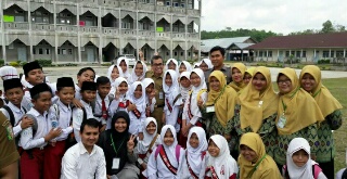 Bupati Kuantan Singingi H.Mursini Tinjau Pelaksanaan UN Tingkat SD/MI