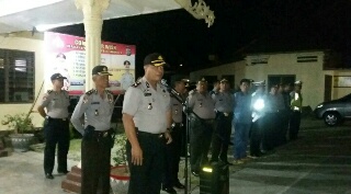 Waka Polres Kuansing Kompol M.Idris Pimpin Apel Pengamanan Malam Takbiran Idul Adha 1438 H