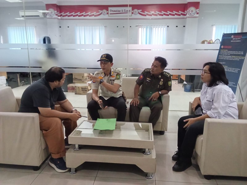 Gunakan Trotoar Sebagai Parkir, Satpol PP Riau Datangi Yamaha Alfa Scorpii Sudirman