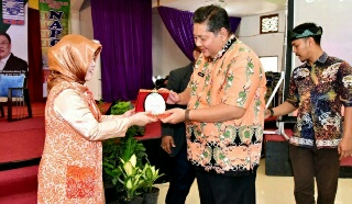 Asisten II Inhil Buka Seminar Kewirausahaan Yang Ditaja Unisi