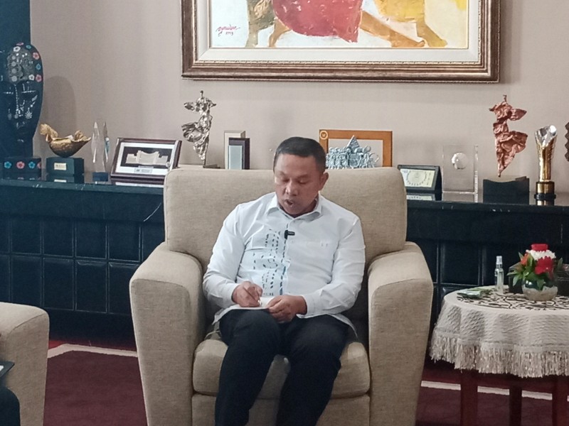 DPRD Riau Doakan Gubernur Abdul Wahid Lekas Sembuh Usai Kelelahan Bekerja Tak Kenal Waktu