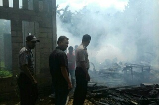 Rumah Penjaga Sekolah Ludes Dilalap Api