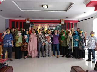 Resmi Dikukuhkan, 'Relawan Emak-emak Ridho' Siap Menangkan Rizal Zamzami-Yoghi Susilo