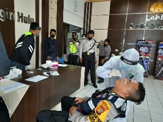 Usai Penjagaan Pos Perbatasan, Puluhan Personel Polres Inhu Jalani Swab Antigen
