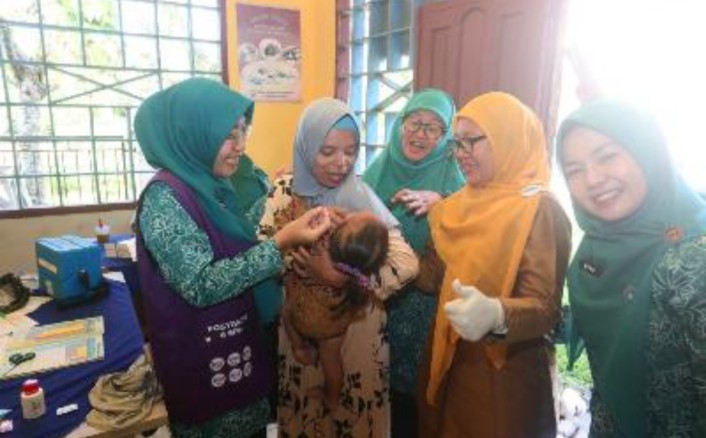 Ketua TP PKK Siak Dorong Orang Tua Tak Ragu Imunisasi Anak