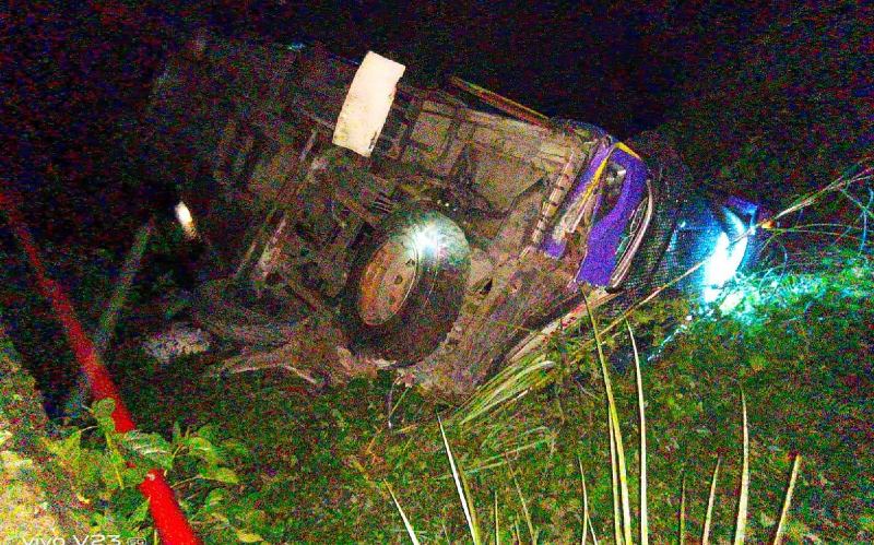Hilang Kendali, Bus Masuk Jurang di Bukit Batabuh Kuansing, Puluhan Penumpang Luka-luka, 1 Tewas