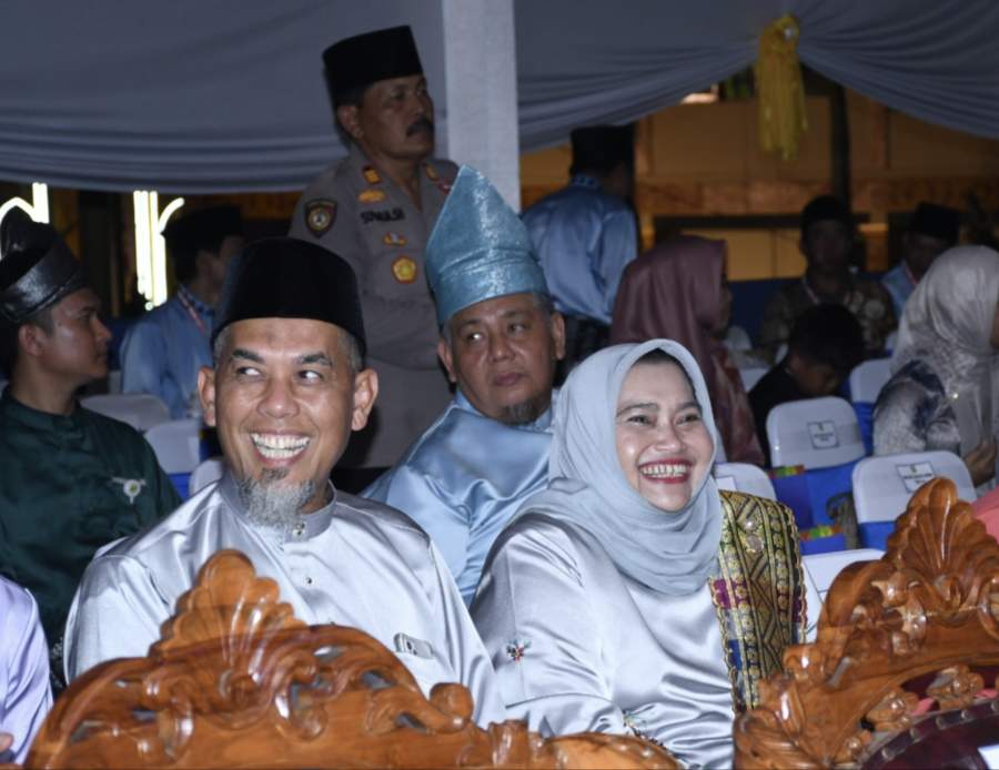Dukung Penuh Kafilah Bengkalis, Bupati Kasmarni Hadiri Malam Pembukaan MTQ XLI Provinsi Riau
