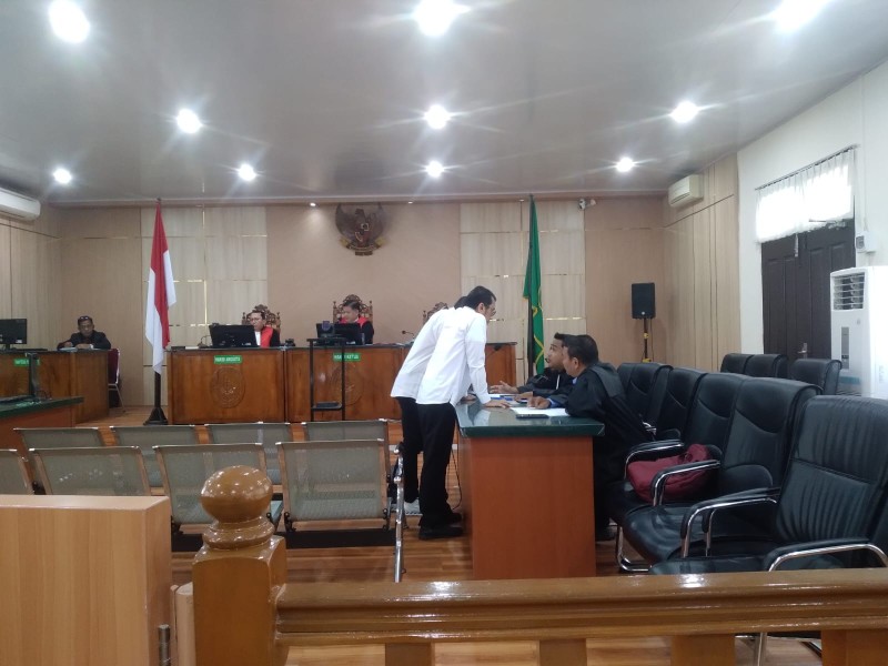 Sekda Kuansing Didakwa Suap Bupati dengan Mobil Mewah Demi Jabatan
