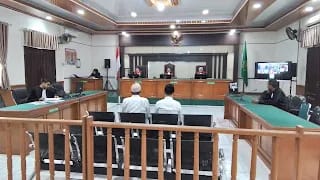 Dua Terdakwa Kasus Korupsi Proyek Jalan Pulau Kijang-Sanglar Dituntut 8,5 dan 6,5 Tahun Penjara