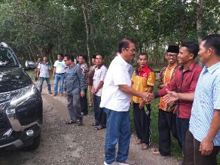 Kunjungi Teratak Jering, Camat KHS Apresiasi H Sukarmis