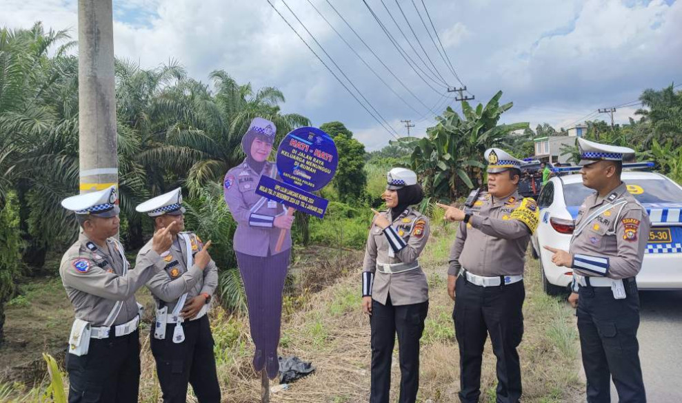 Jangan Kaget Penampakan 'Polisi Bayangan' di Pinggir Jalan, Ini Tujuan Satlantas Polres Inhu
