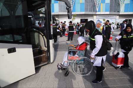 390 Jamaah Haji Indonesia Mendarat di Madinah, 'Selamat Datang Tamu-tamu Allah'