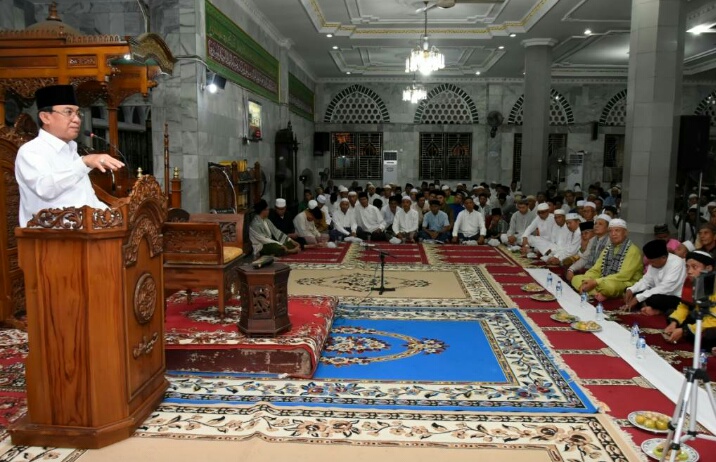 Wardan Hadiri Maulid Di Mesjid Agung Al Huda 