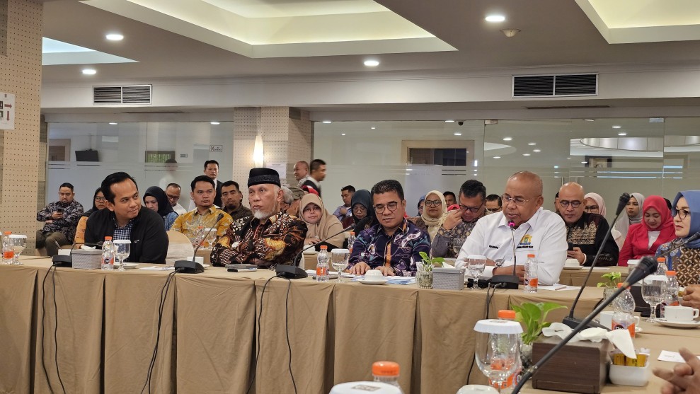 Gubernur Sumbar Gandeng Kadin Riau Usung Program Galeh Babelok