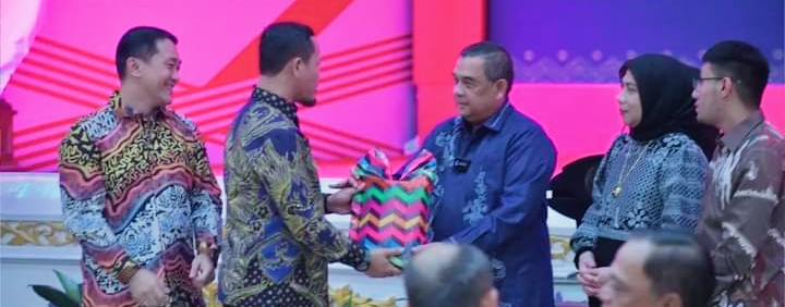 Wakil Ketua DPRD Riau Hadiri Silaturahmi Purna Tugas Edy Natar Sebagai Gubri