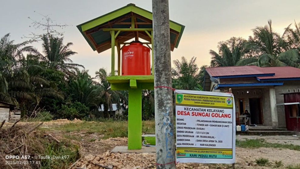 Jawab Persoalan Air Bersih, Kades Sungai Golang Bagun Tower dan Sumur Bor