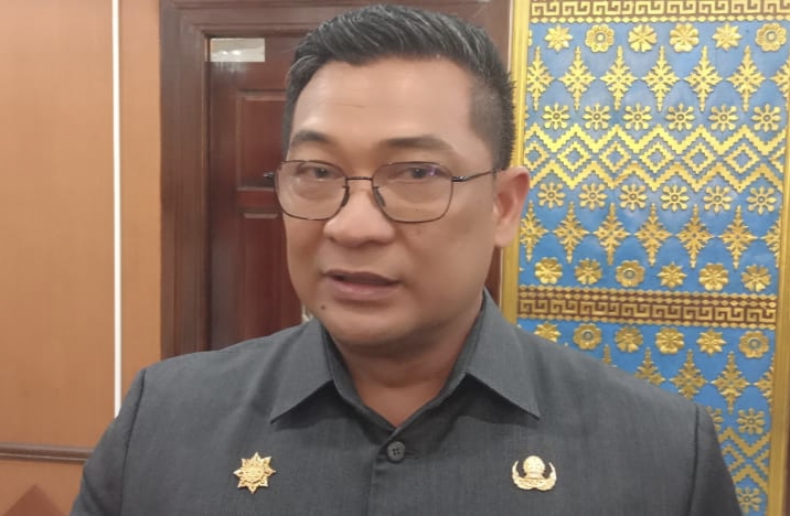 Honorer Galau Mengadu ke DPRD Riau, Sekdaprov: Kami Tunggu Kebijakan Pusat