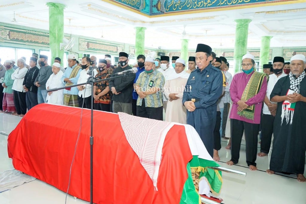 Bupati Wardan Pimpin Shalat Jenazah Almarhum Ridha Lukman