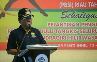 Bupati Inhil Hadiri dan Buka Kejurprov PBSI Riau 2017