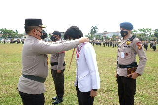 Kapolda Riau Pimpin Apel Kesiapan Bhabinkamtibmas & Tenaga Medis Kepolisian 