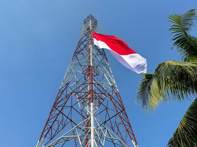 Sambut HUT RI, Bendera Raksasa Berkibar di Pekanbaru
