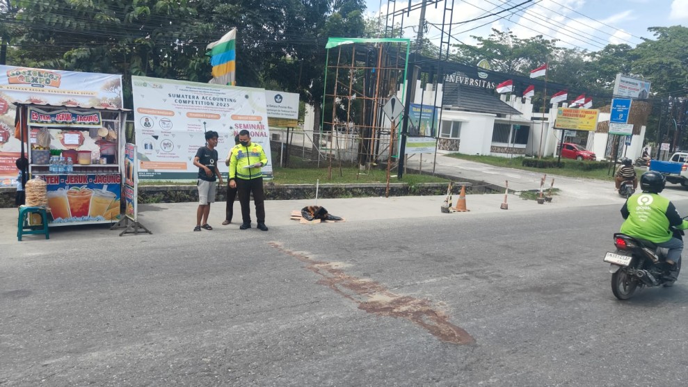 Mahasiswi Tewas Usai Tabrak Mobil depan Kampus UNRI