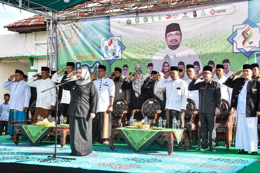 Upacara Hari Santri 2023, Bupati Kasmarni Ajak Santri Jihad Jayakan Negeri